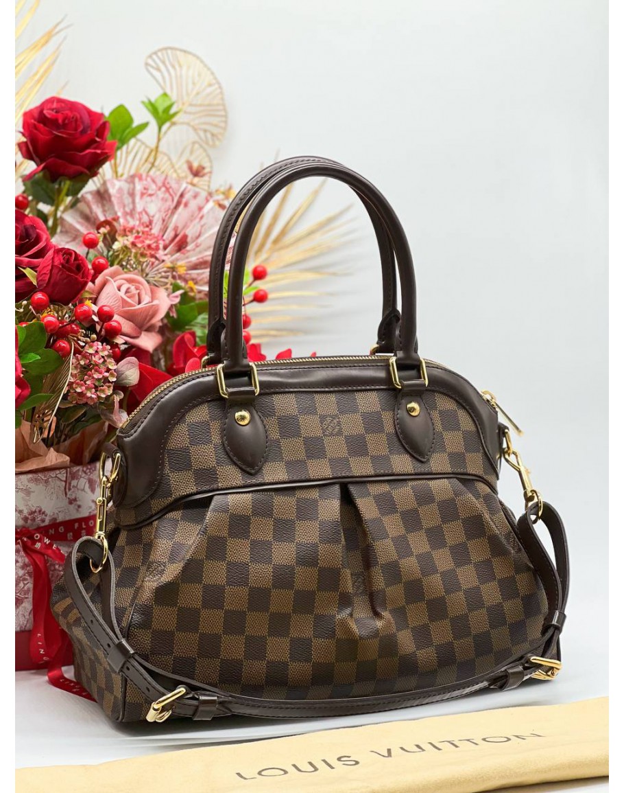 Lv best sale trevi bag